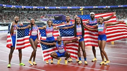 Mondiaux d'athlétisme : les Américains dominent le relais 4x100 m chez les hommes comme chez les femmes, pas de podium pour les Français