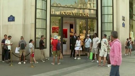 Hausse des prix, seconde main... Le secteur du luxe traverse une crise mondiale
