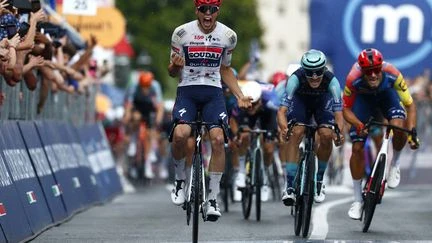 Giro 2026 : le Français Paul Magnier s'impose lors de la 18e étape et fait la passe de trois sur ce Tour d'Italie