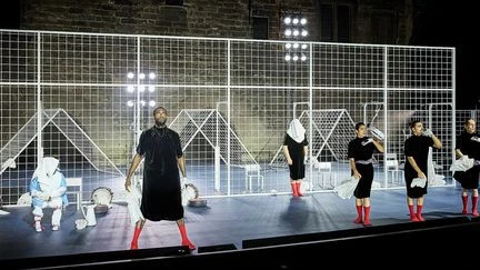Festival d’Avignon2025 : huées et applaudissements pour 