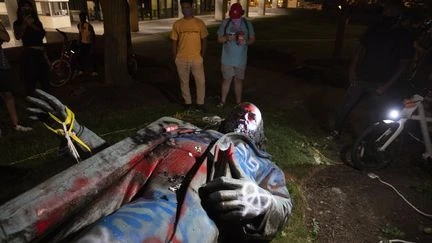 États-Unis : déboulonnée en 2020, la statue d'un général sudiste va être restaurée et réinstallée