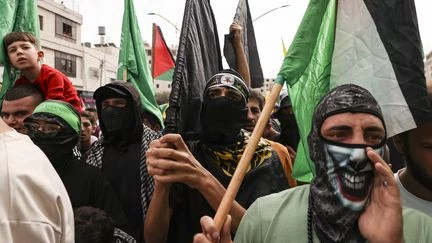 Policiers palestiniens, force internationale... Qui sera chargé du désarmement du Hamas ?