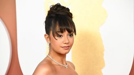 Léna Situations qui invite Rihanna : influenceurs mieux que journalistes ?