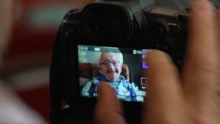 Initiative : des photographes immortalisent des centenaires