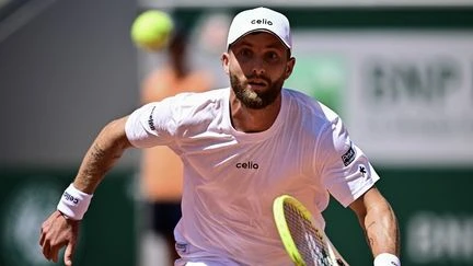 Neuf qualifiés pour le 2e tour, dont seulement deux joueuses... Les Français ont réalisé l'un des pires départs des trente dernières années à Roland-Garros