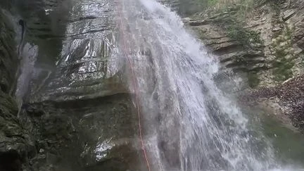 Loisirs : à la découverte du canyoning sur les bords du lac d’Annecy