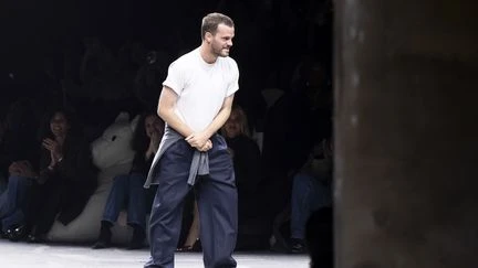 Pourquoi les débuts de Matthieu Blazy chez Chanel à la Paris Fashion Week féminine sont-ils tant attendus ?