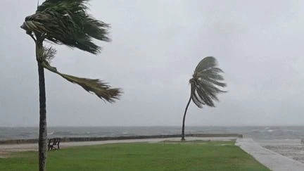 Ouragan Melissa : la Jamaïque en alerte, les habitants très inquiets redoutent les intempéries