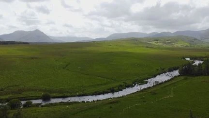 Lacs du Connemara : une randonnée à vélo inoubliable