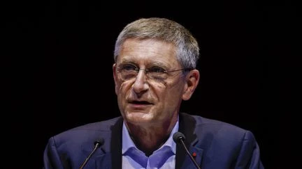 Violences après le sacre du PSG : le LR Frédéric Péchenard veut 