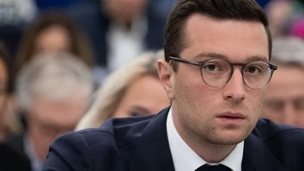 Jordan Bardella annonce déposer plainte contre le rappeur Soli pour des 