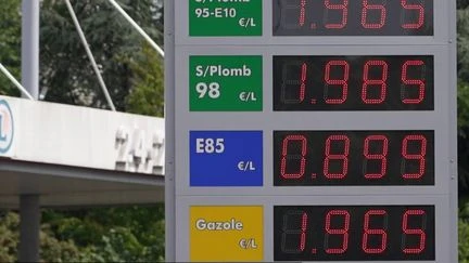Prix des carburants : le litre repasse en dessous de la barre des 2 euros
