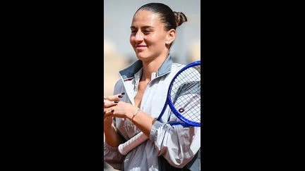 La forte émotion de l'Ukrainienne Marta Kostyuk, qualifiée pour les demi-finales de Roland-Garros