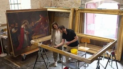 Artisanat : l'orfèvre des dorures redonne vie aux objets du passé