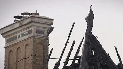 Dans l'Ain, le château de Divonne ravagé par un incendie