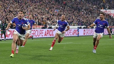 Damian Penaud, désormais recordman d'essais avec le XV de France, l’avènement individuel d’un joueur tourné vers le collectif