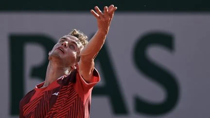 Roland-Garros 2026 : Luca Van Assche éliminé par la tête de série Brandon Nakashima au terme d'un match renversant