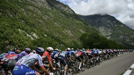 Tour de France 2025 : vers une victoire pour un puncheur du peloton à la veille des Champs-Elysées... Suivez la 20e étape