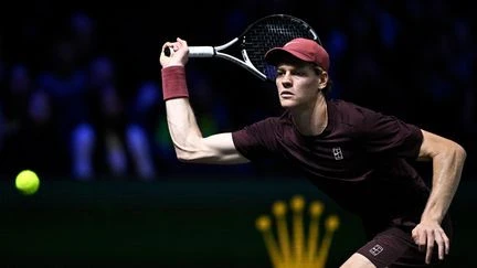 Jannik Sinner remporte le Masters 1000 de Paris et redevient n°1 mondial