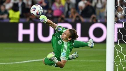 Euro 2025 : l’ode à la résilience d’Ann-Katrin Berger, devenue gardienne de l’Allemagne sur le tard après avoir vaincu deux cancers