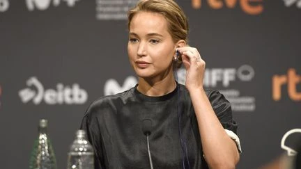 L'actrice Jennifer Lawrence condamne un 