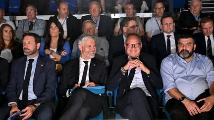 Présidentielle 2027 : Laurent Wauquiez présent aux côtés d'Edouard Philippe, rival du candidat LR Bruno Retailleau, au congrès des Jeunes Agriculteurs
