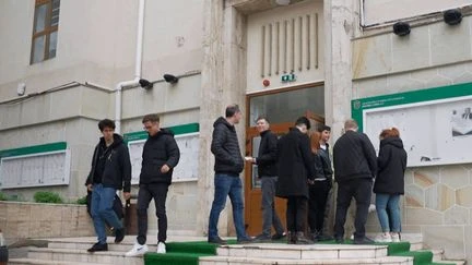 Déserts médicaux : ces futurs médecins français qui partent étudier en Roumanie