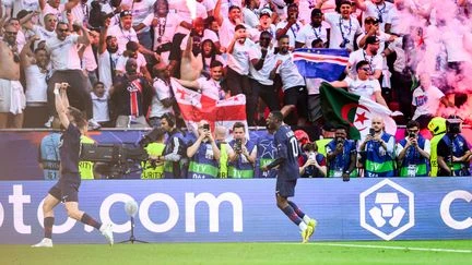 Le Paris Saint-Germain remporte une deuxième de suite Ligue des champions à l'issue de la séance des tirs au but contre Arsenal