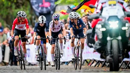 Mondiaux de cyclisme : la Canadienne Magdeleine Vallieres sacrée à la surprise générale, déception pour Pauline Ferrand-Prévôt