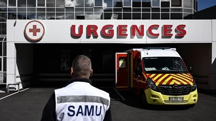Un adolescent plongé dans le coma après un choc lors d’un tournoi de foot en Gironde est décédé