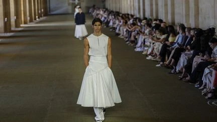 Fashion Week masculine printemps-été 2026 : Jacquemus a puisé dans ses racines paysannes, au château de Versailles