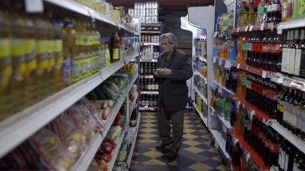 Argentine : la méthode ultralibérale de Javier Milei a-t-elle vraiment fait reculer la pauvreté ?