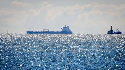 Un navire fantôme russe présent au large de Saint-Nazaire, une enquête pour 