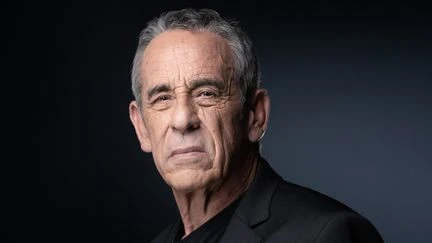 Thierry Ardisson, animateur et producteur majeur de télévision, est mort à l'âge de 76 ans