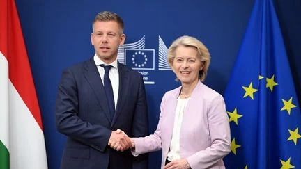 L'Union européenne annonce débloquer 16 milliards d'euros de fonds gelés destinés à la Hongrie, sous condition de réformes