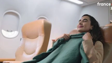 Avion : quand une compagnie fait payer ses voyageurs pour incliner son siège