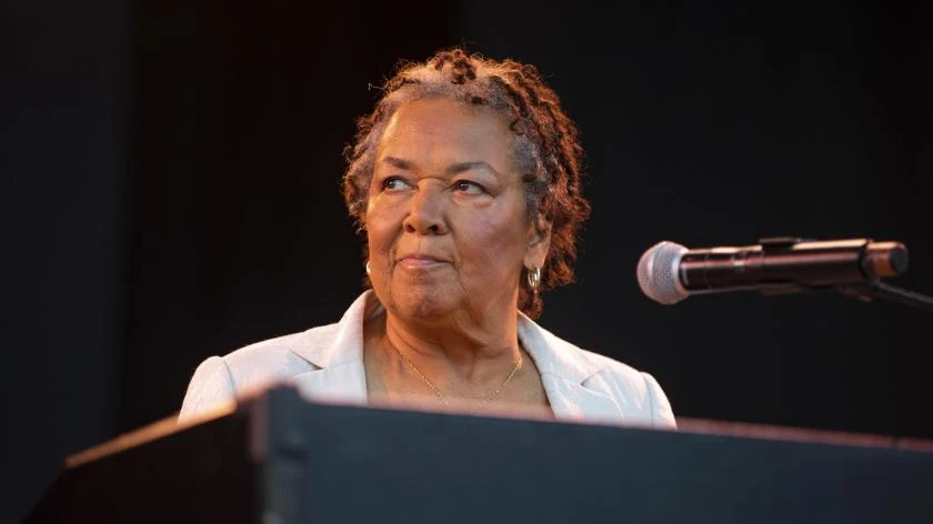 Rhoda Scott, l'organiste aux pieds nus, repart sur les routes de France