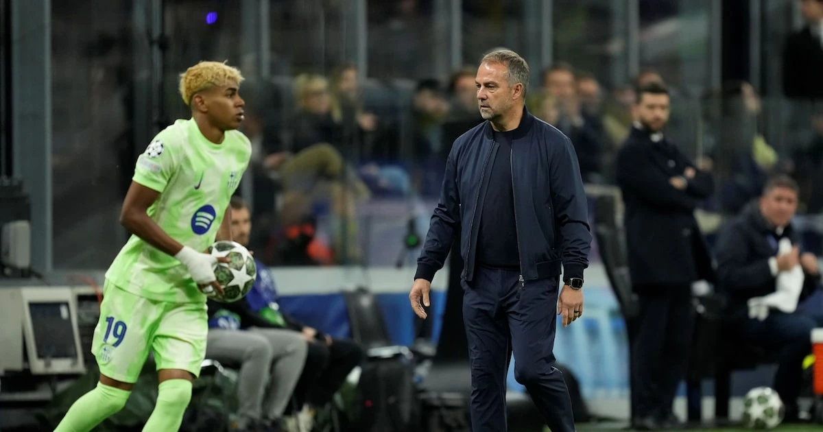 Meisterschaft zum Greifen nah! Flick braucht mit Barca Sieg im Stadtderby