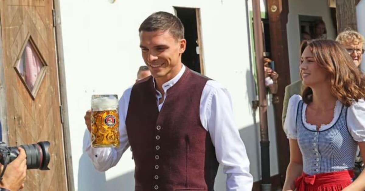 Bayern-Star soll schwangere Frau verlassen haben: Zur Wiesn kam er ohne Ring