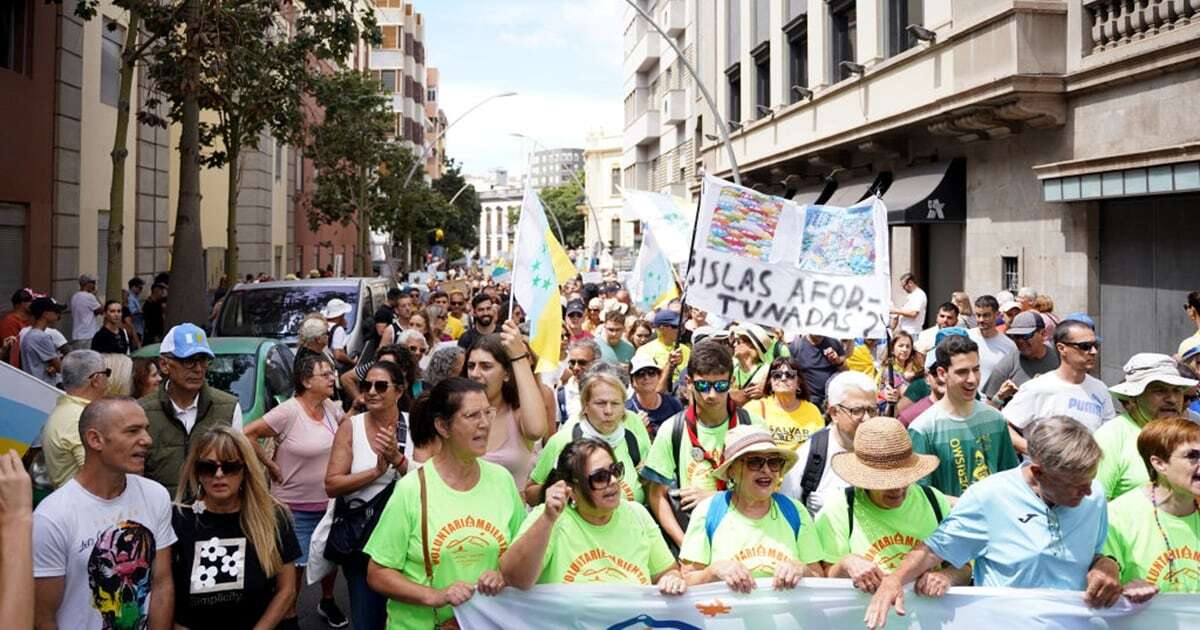 Neuer Aufstand auf den Kanaren: Einwohner fordern Ende des Massentourismus in Spanien