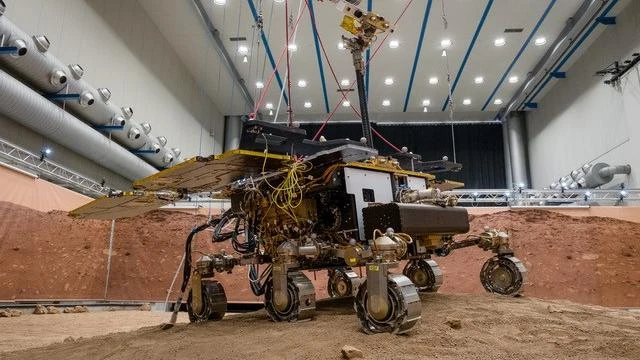 Ecco il rover di Exomars, la missione che nel 2028 cercherà la vita sul pianeta Rosso