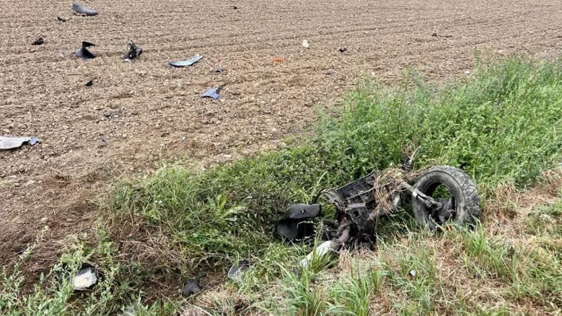 Sbanda con l’auto per un malore: travolge e uccide operaio di 27 anni che va al lavoro in moto