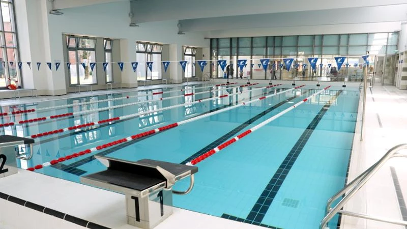 Problemi al tetto per la piscina Cambini Fossati: riaperta solo due anni fa, rimarrà chiusa per mesi