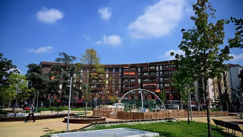 M4 tra alberi, area giochi e ping pong: ecco gli arredi per le nuove fermate Frattini e Coni Zugna