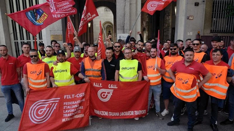 Esselunga, i sindacati proclamano lo stato di agitazione: “Ritirate la cassa integrazione”
