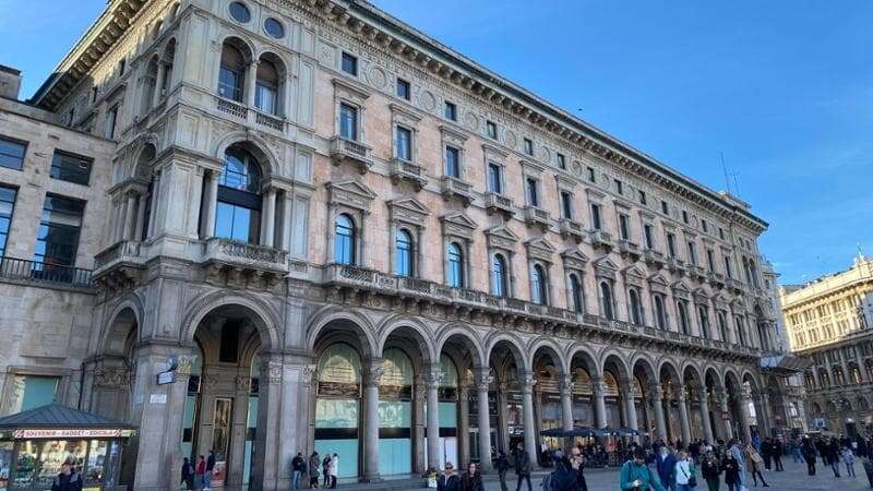 Il complesso monumentale di piazza Duomo a Milano diventerà un albergo di lusso: già arrivate due manifestazioni d’interesse