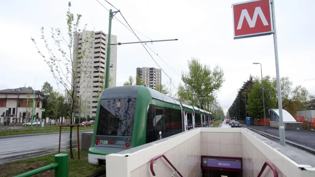 Rapinavano cellulari ai coetanei alle fermate di tram e metrò, arrestati sei minori ospiti di una comunità in zona Bicocca