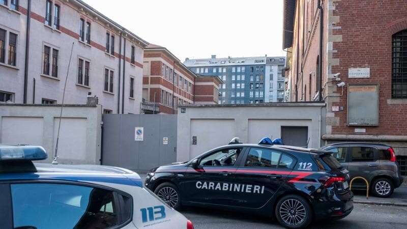 Tre accoltellati nella notte tra Milano e l’hinterland: tutte vittime di furti e rapine