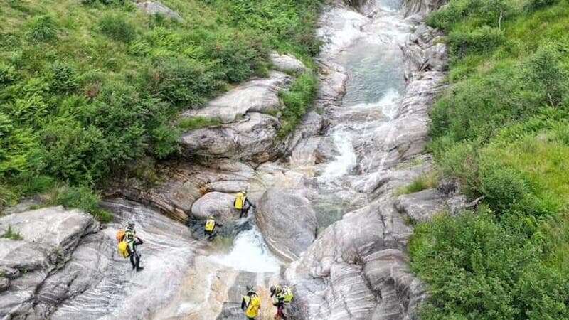 Oltre il Colle, turista 82enne trovato morto in un torrente: era uscito due giorni fa per una passeggiata, l’allarme scattato ieri sera