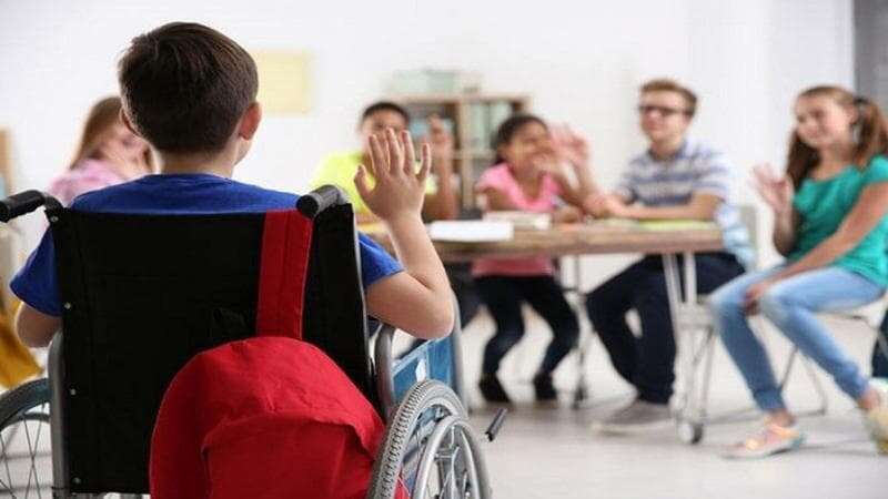 Inizia l’estate e i bambini disabili rischiano di restare a casa, servono assistenti per i centri estivi ma gli enti pubblici investono poco o nulla